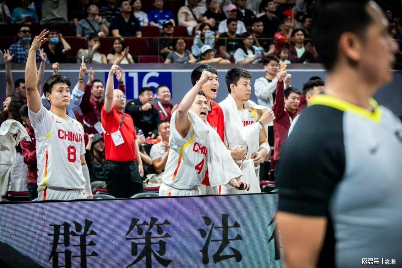 kaiyun-不装了？FIBA官方半场急着给中国台北开香槟 赛后疑阴阳中国男篮